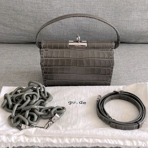 Gu_De Milky Bag in Grey